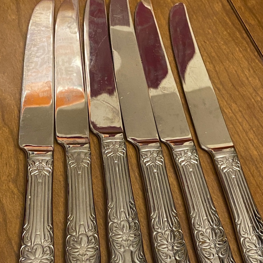 Reed & Barton Haversham 6 Piece Elegant Silver Floral Pattern Knives Set. - Picture 5 of 5